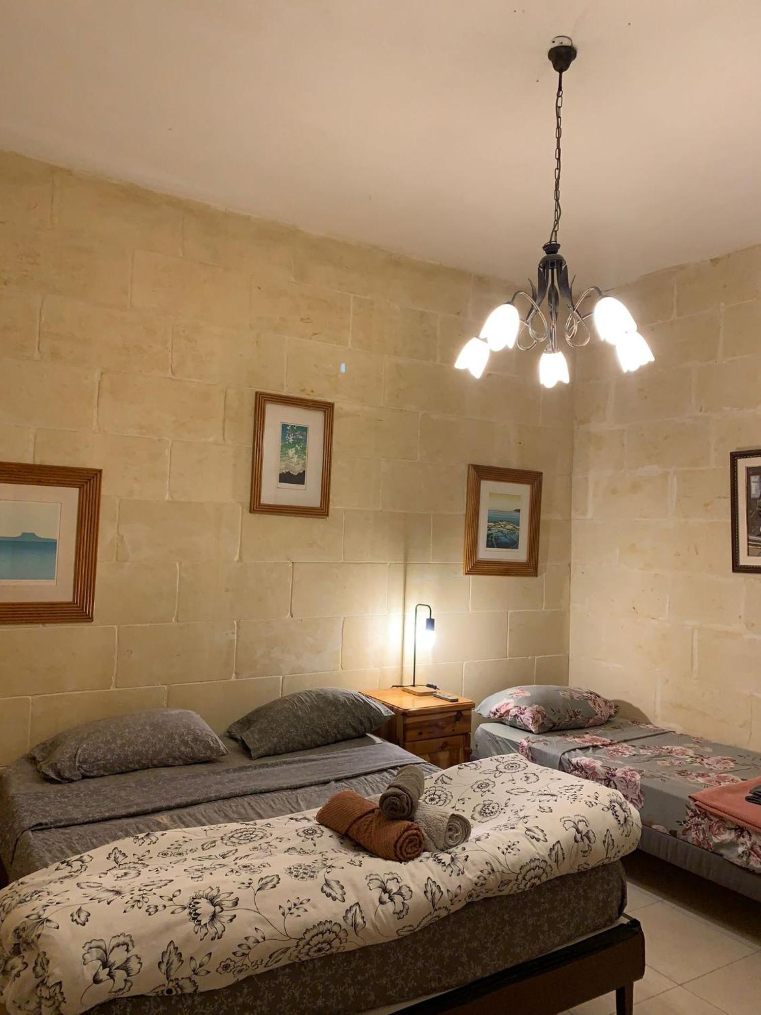 Ghajn il-Kbira  Gozo Island Escape Sleeps 4 With Private Bathroom מראה חיצוני תמונה