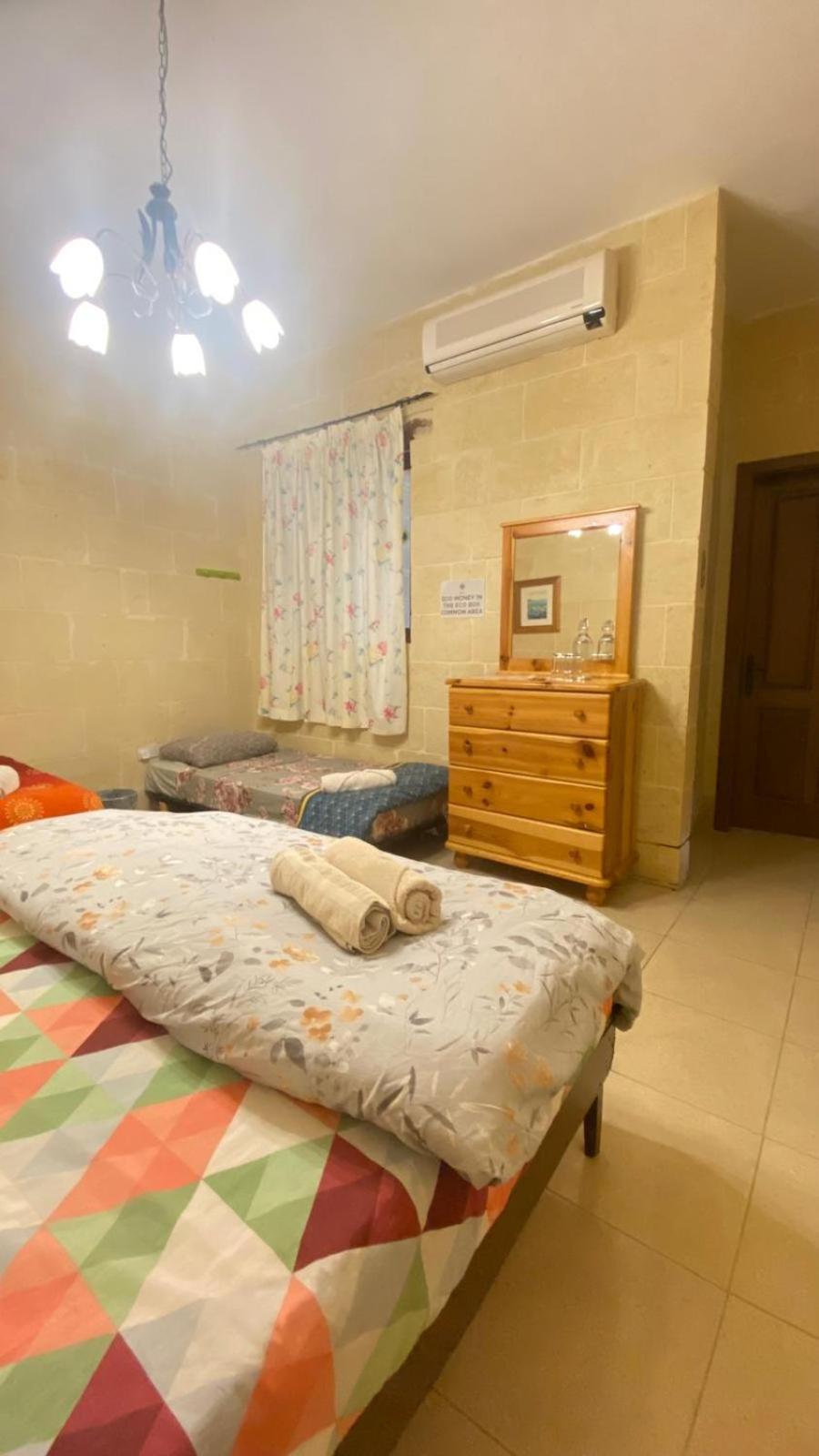 Ghajn il-Kbira  Gozo Island Escape Sleeps 4 With Private Bathroom מראה חיצוני תמונה