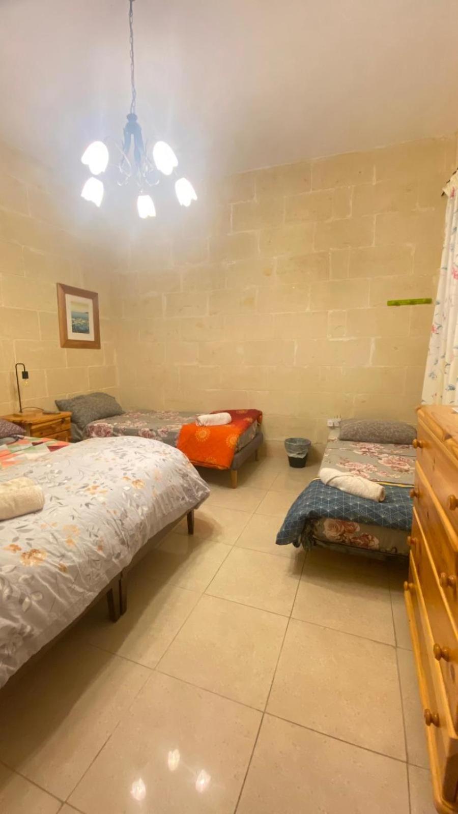 Ghajn il-Kbira  Gozo Island Escape Sleeps 4 With Private Bathroom מראה חיצוני תמונה